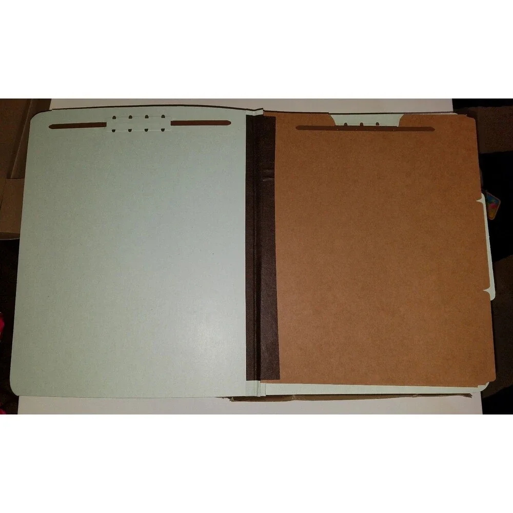 Pendaflex 17174, Eight-Section Pressboard Folders, Letter, Light Green, 10 / Box
